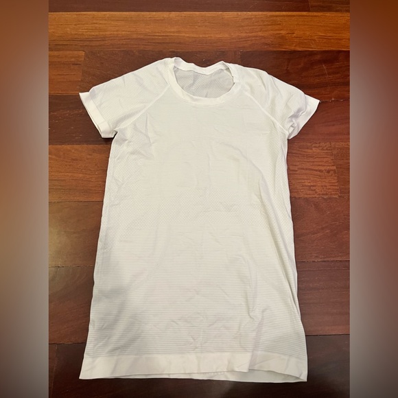 Lululemon White Swiftly Tech - Picture 4 of 4